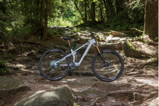 CUBE STEREO ONE77 C:68X SLT