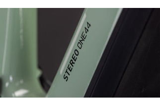 CUBE STEREO HYBRID ONE44 HPC RACE 800 driedherbs´n´black 2026