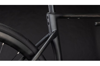 CUBE ATTAIN C:62 RACE blackline 2026