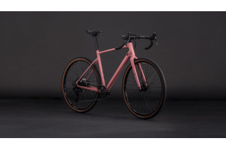 CUBE NUROAD ONE ruby´n´puce 2026