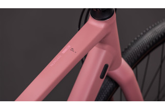 CUBE NUROAD ONE ruby´n´puce 2026