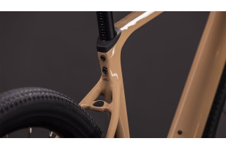 CUBE NUROAD RACE cappuccino´n´black